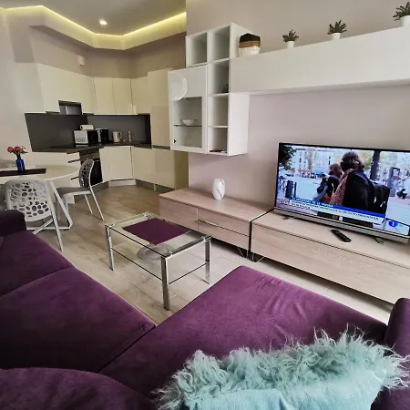 Apartment Cs Apartmentos, Large Terrace, Wifi!